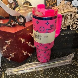 Stanley Pink Quencher H2.0 Tumbler Custom Lux Etched